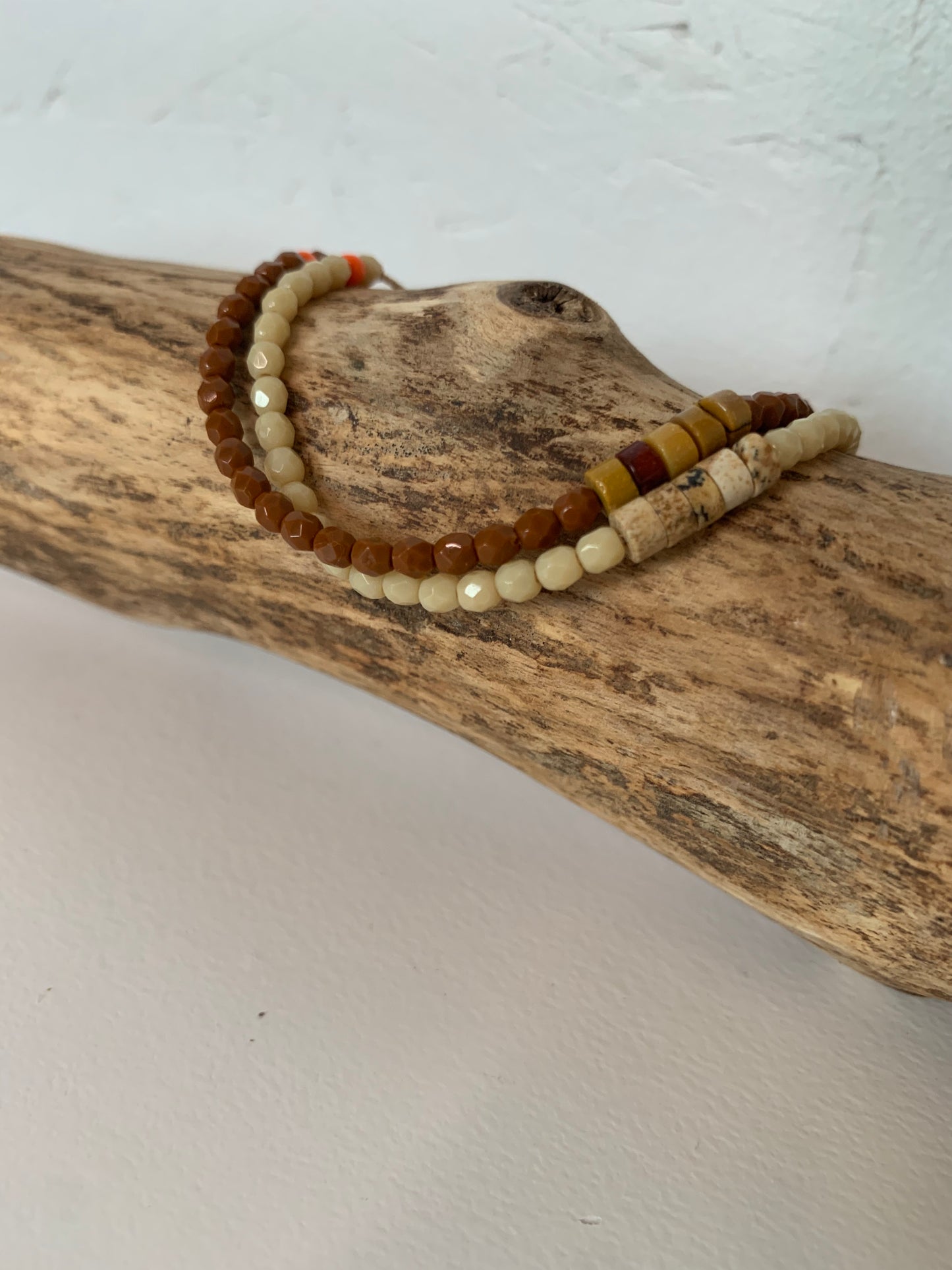Bracelet en mokaïte – Femme – Réglable – Fait main – ocre/rouge - Bracelet en jaspe paysage