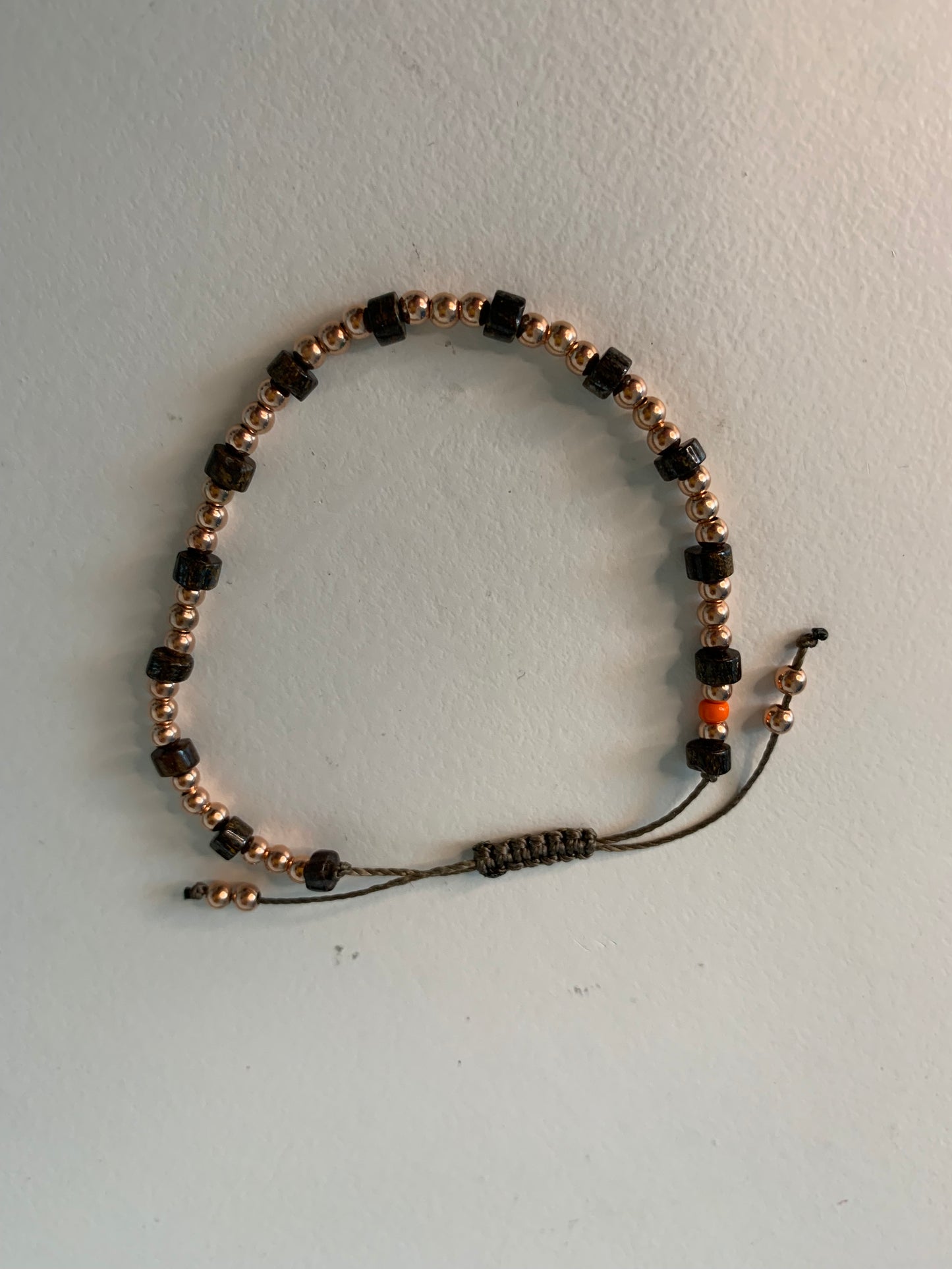 Bracelet en bronzite – Femme – Réglable – Fait main