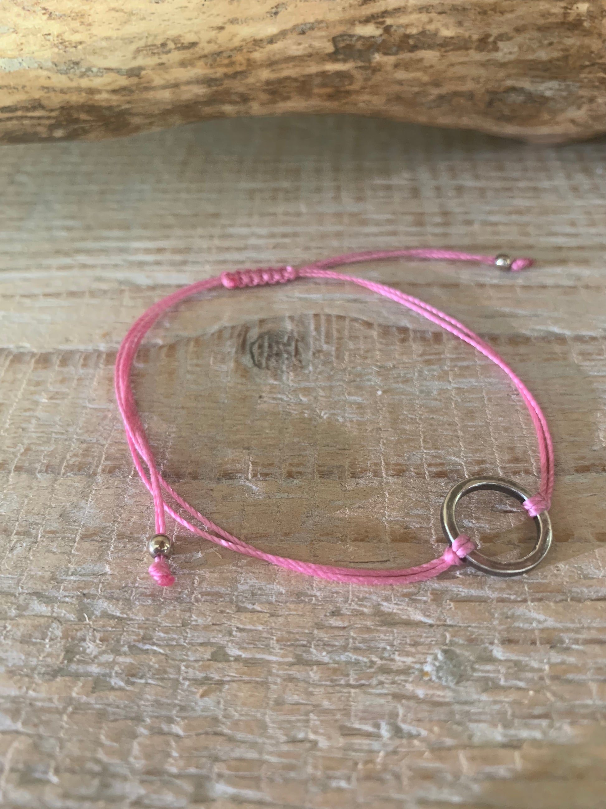 Bracelet cercle argent – Réglable – Fait main – Cordon coloré