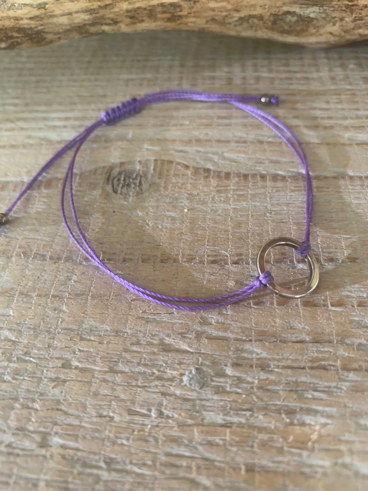 Bracelet cercle argent – Réglable – Fait main – Cordon coloré