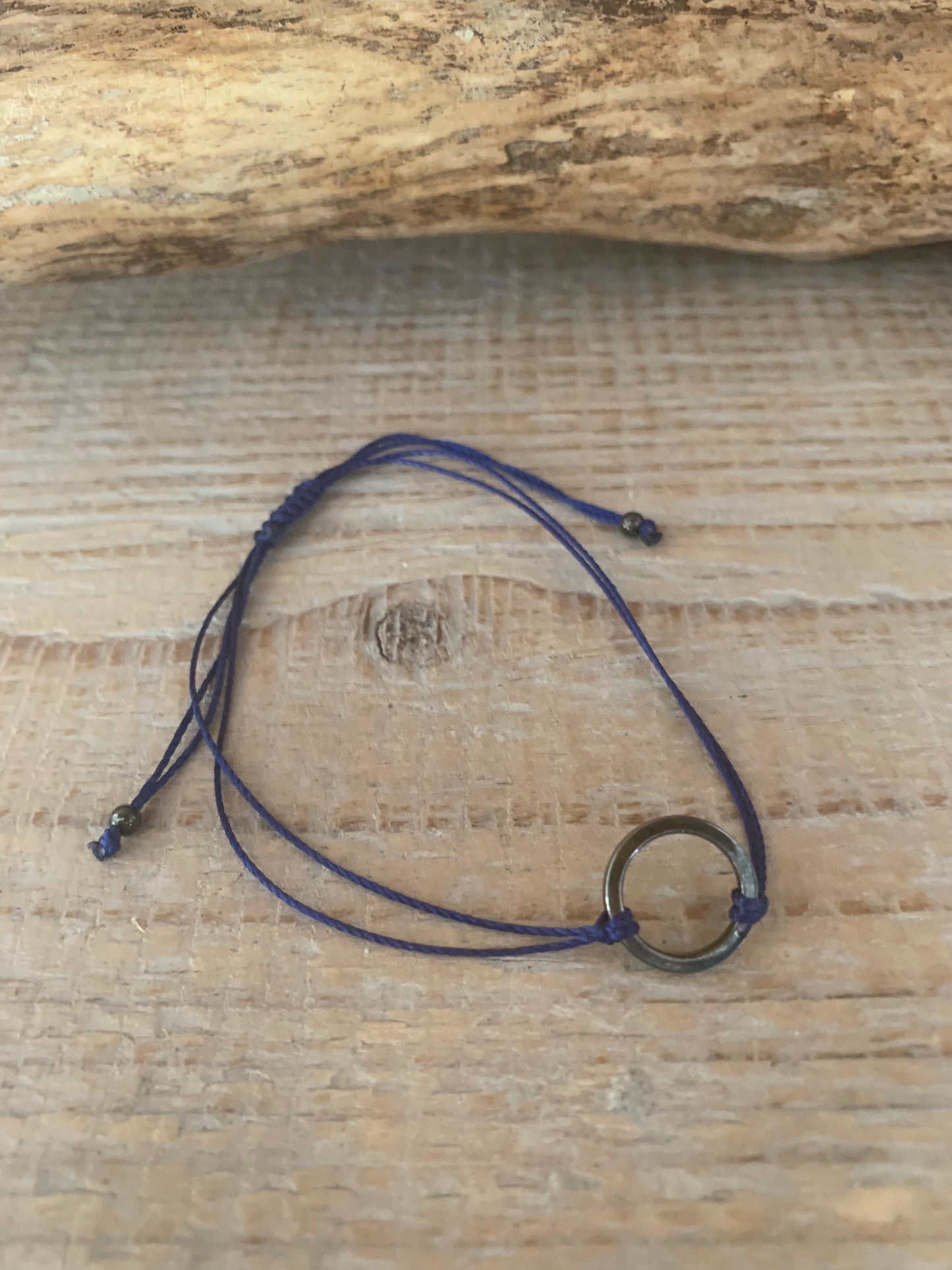 Bracelet cercle argent – Réglable – Fait main – Cordon coloré