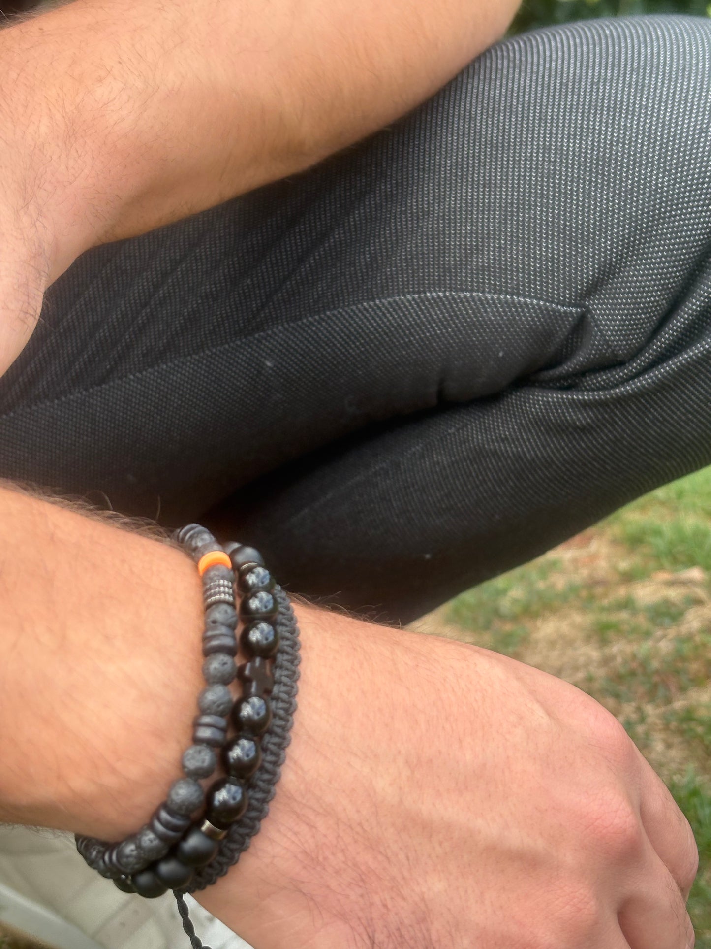 Bracelet homme en pierre de lave – Fait main – Élastique – 3 tailles - Bracelet onyx - Bracelet macramé