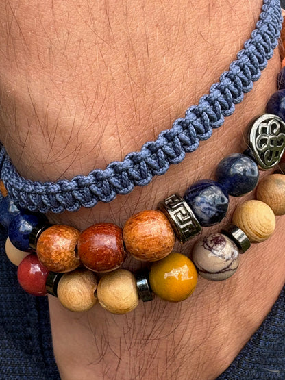 détail pierre sodalite bracelet homme artisanal macramé mokaite