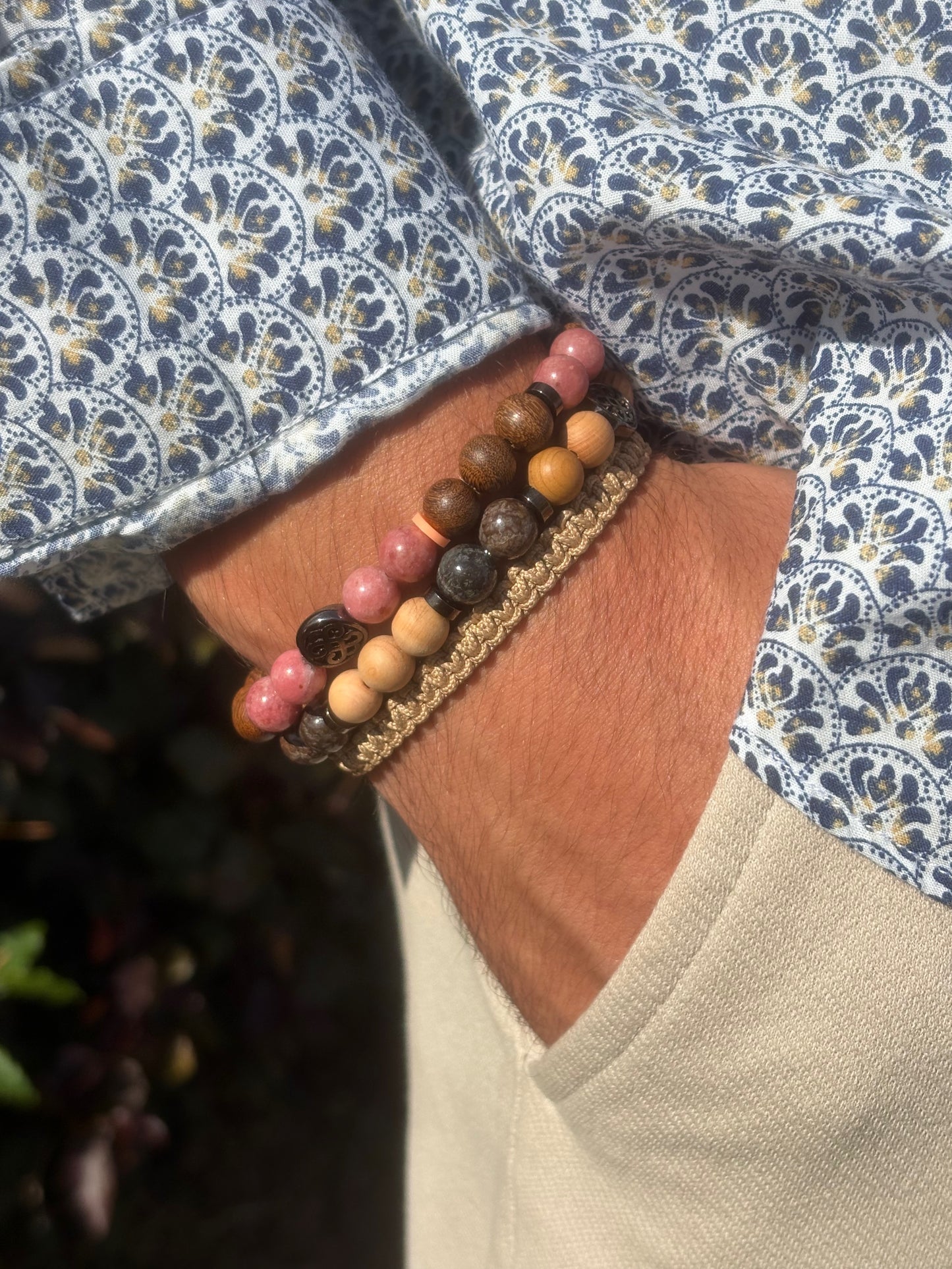 bracelet homme thulite porté poignet bracelet jaspe flocon de neige bracelet macramé