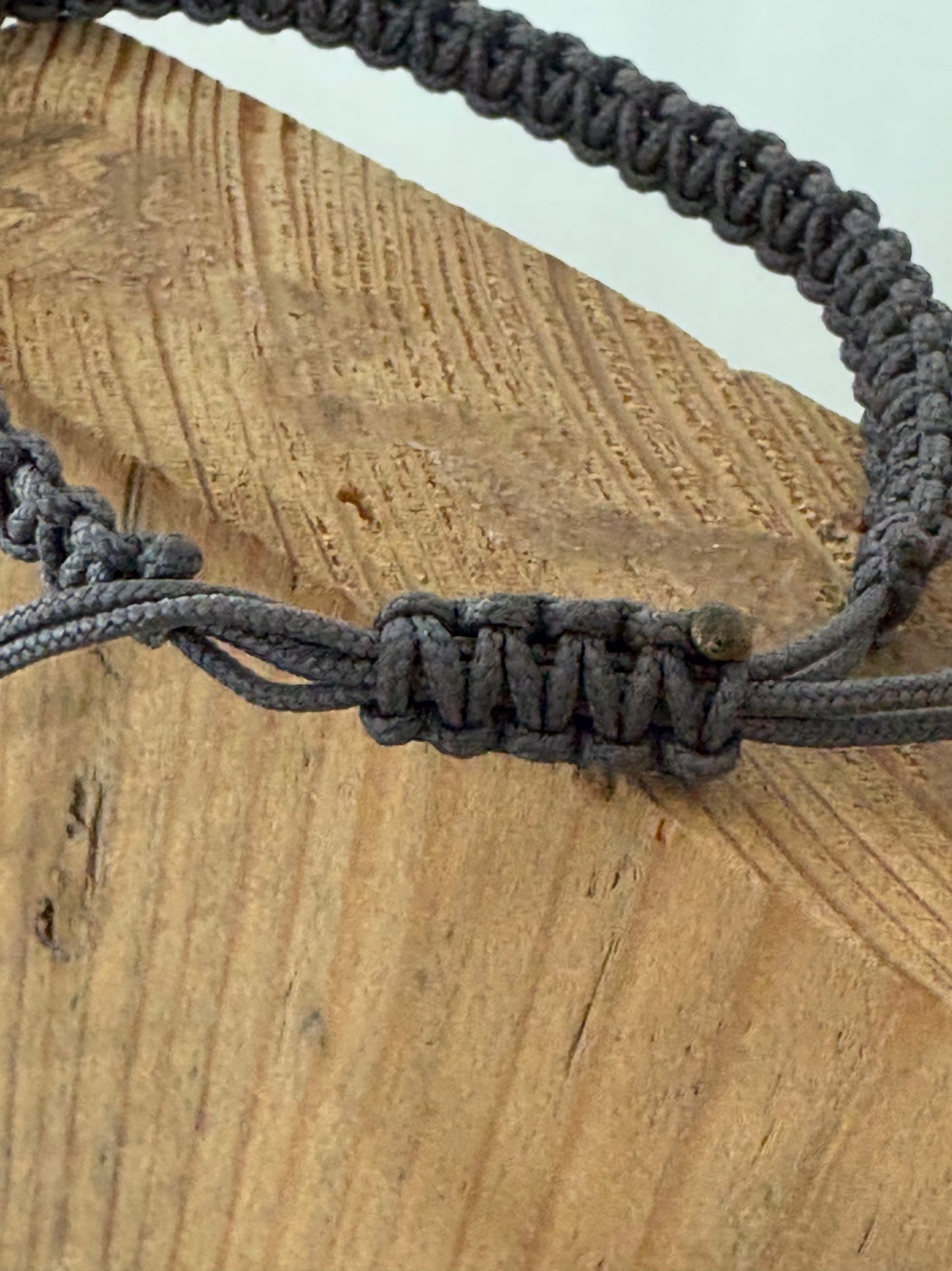 bracelet macramé tissage artisanal détail