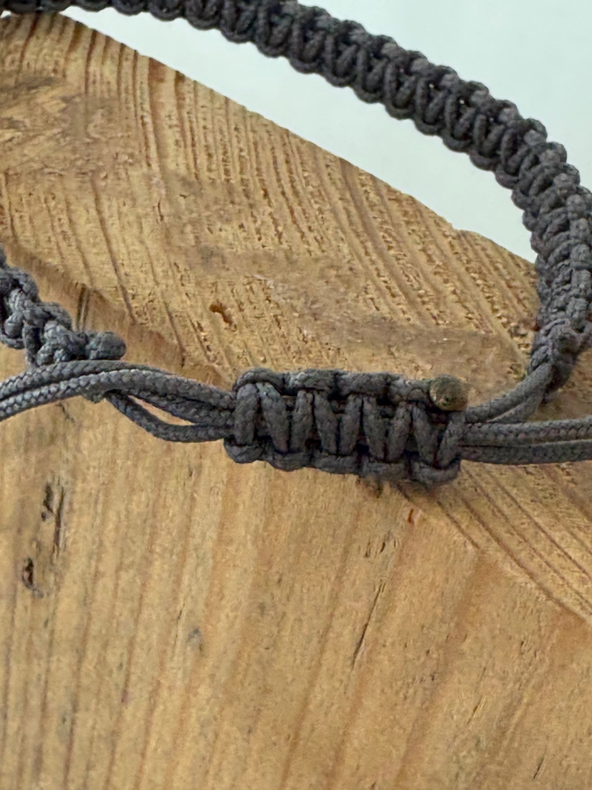 bracelet macramé tissage artisanal détail
