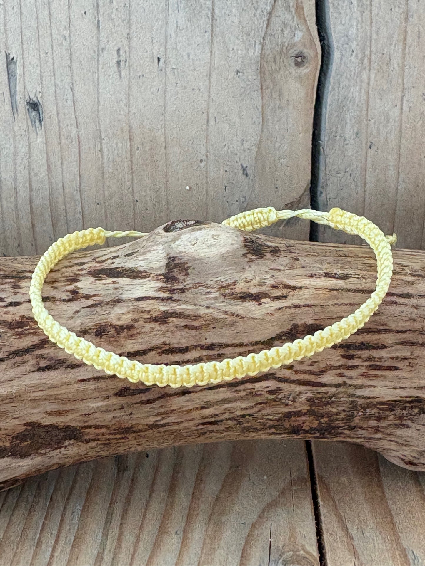 Les macramés jaune